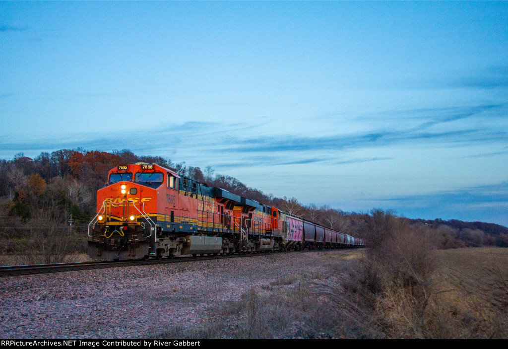 BNSF 7695